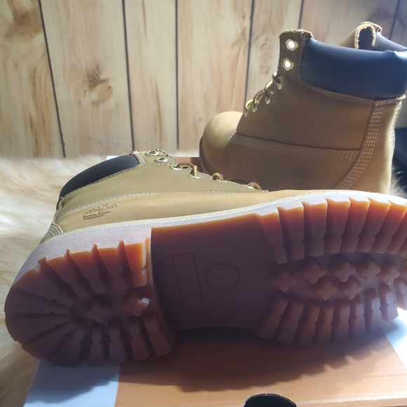 Timberland Waterproof Premium Boots 6” Wheat Nubuck Men Sz 6 Junior New in Box - Picture 12 of 15